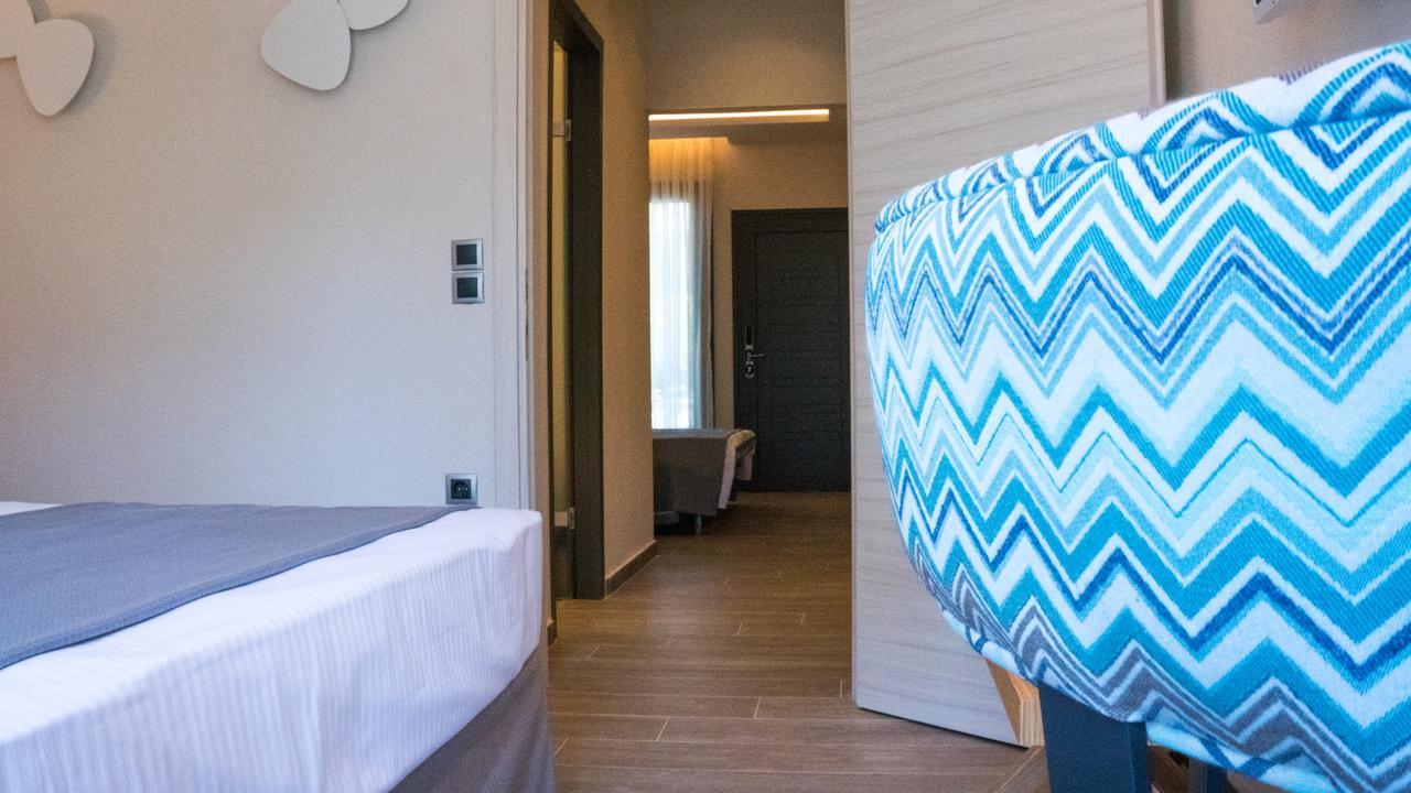 Costa Domus Blue Luxury Apartments Nikíti Eksteriør bilde