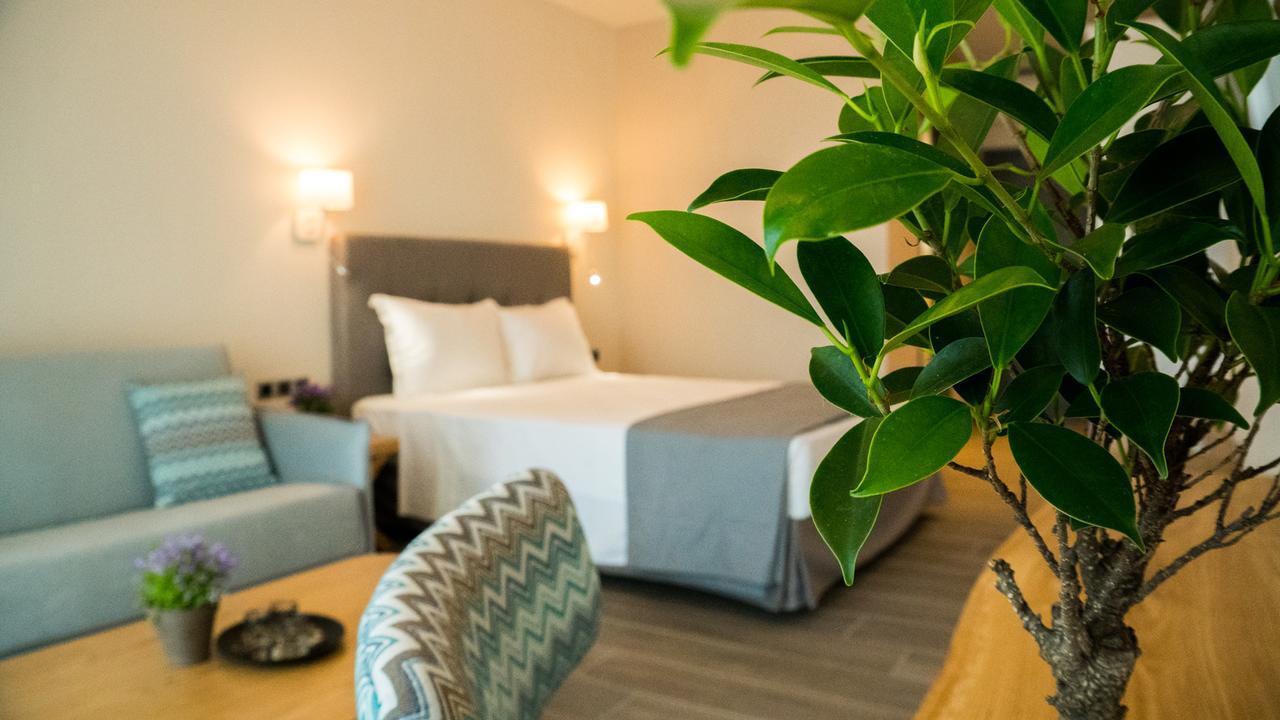 Costa Domus Blue Luxury Apartments Nikíti Eksteriør bilde