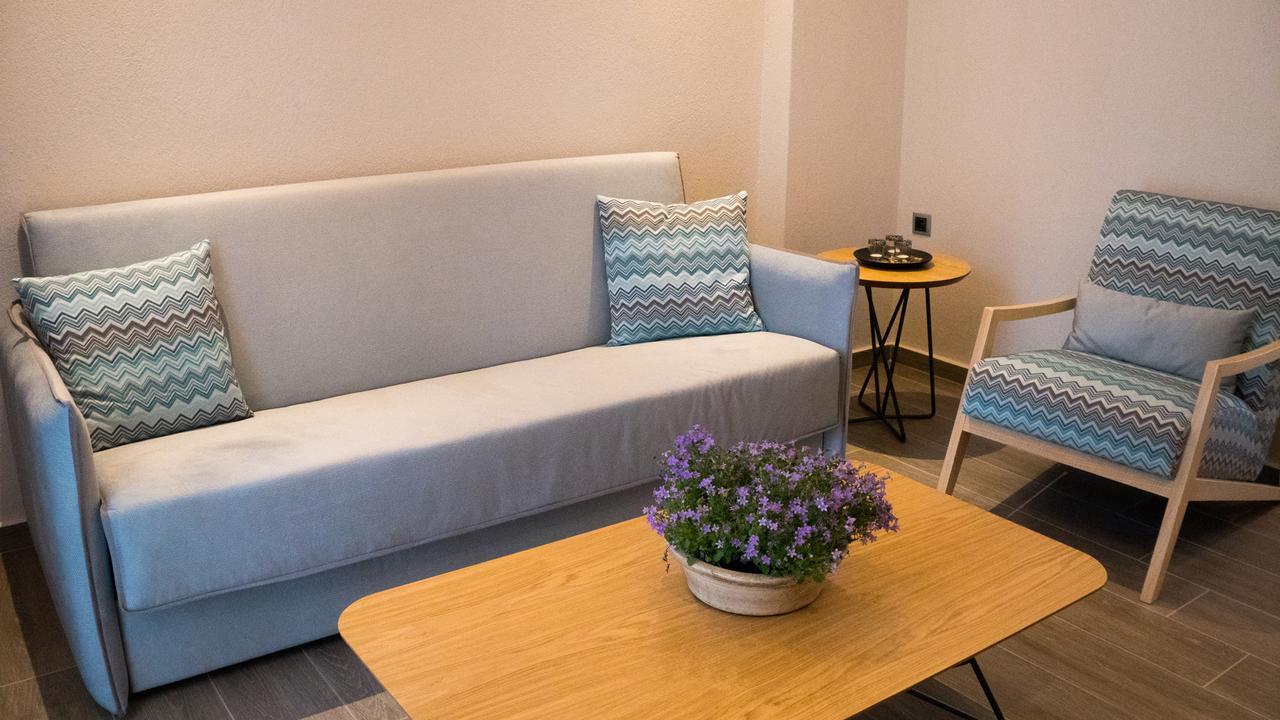 Costa Domus Blue Luxury Apartments Nikíti Eksteriør bilde