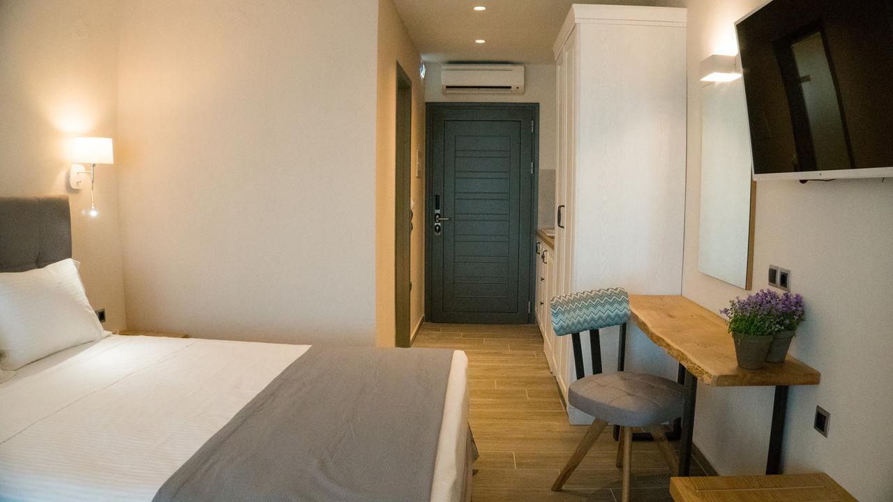 Costa Domus Blue Luxury Apartments Nikíti Eksteriør bilde